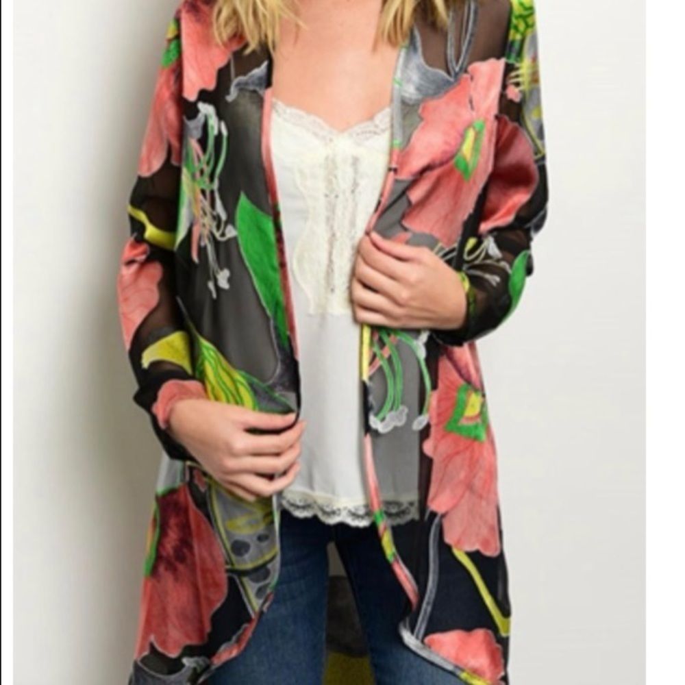 VOOM by Joy Han floral kimono